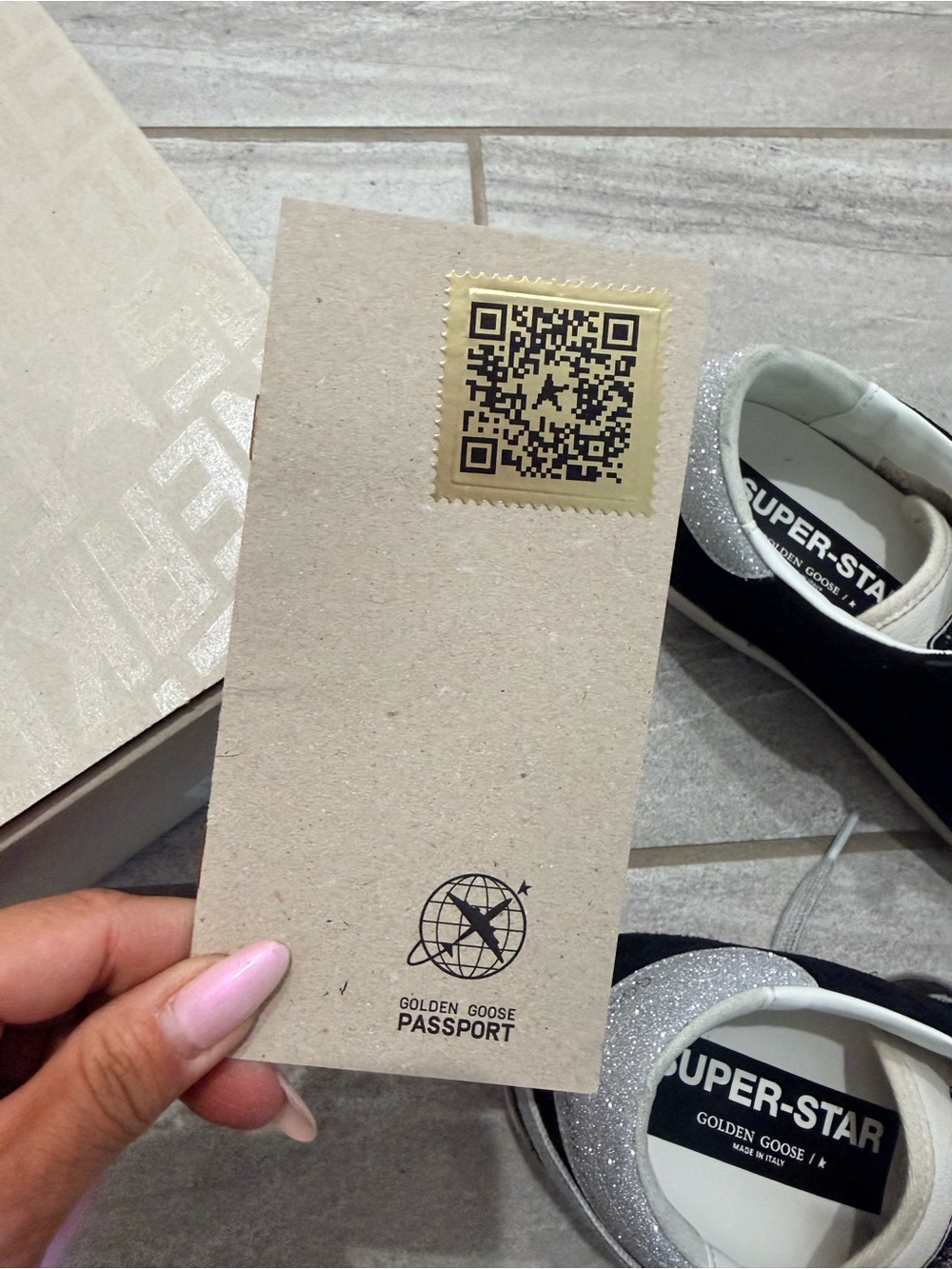 New! Golden Goose Super Star Sneakers - Picture 7 of 10